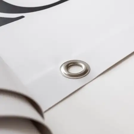 Günstige Planen mit Ösen bedrucken lassen